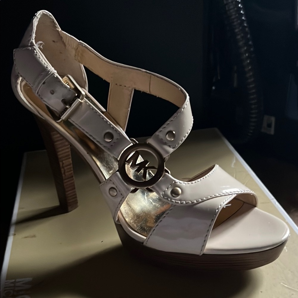 Michael Kors White Elegant Heels